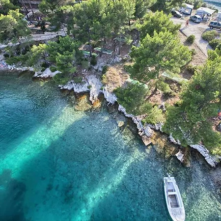Kamp Vira Pitches Kamp alanı Hvar Town